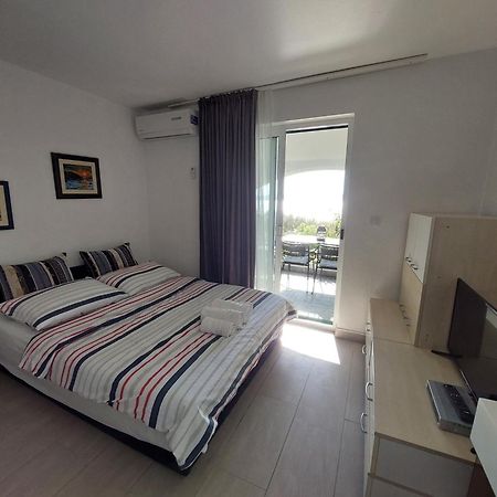 Villa Bratus Promajna Ngoại thất bức ảnh