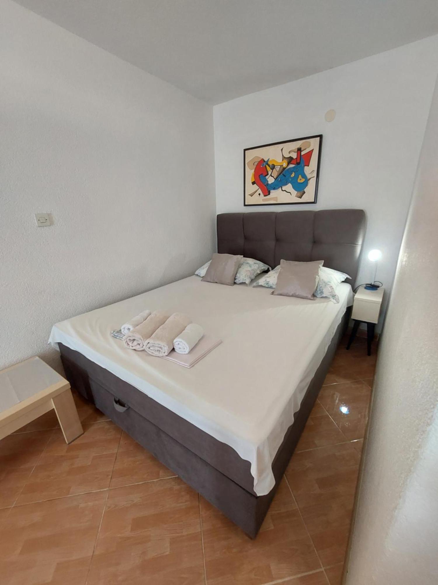 Villa Bratus Promajna Ngoại thất bức ảnh