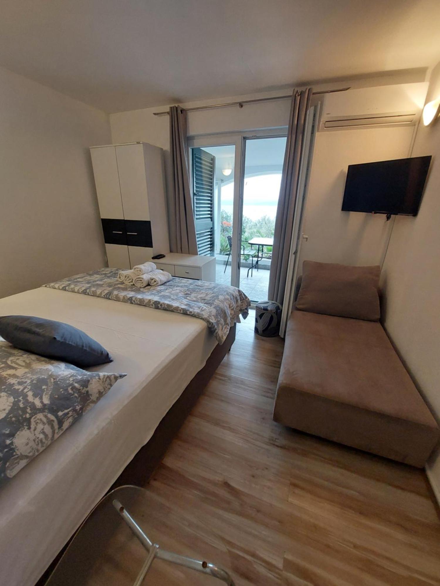 Villa Bratus Promajna Ngoại thất bức ảnh